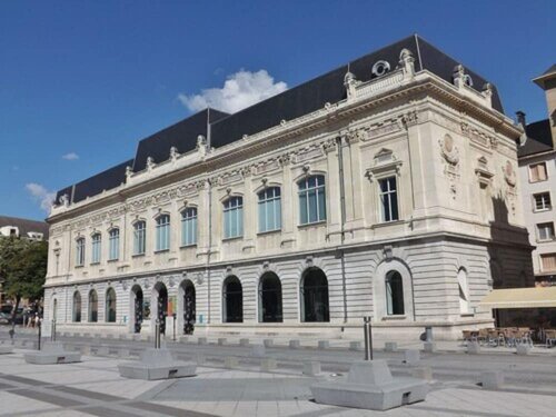 Гостиница Hôtel des Princes – Chambéry Centre в Шамбери