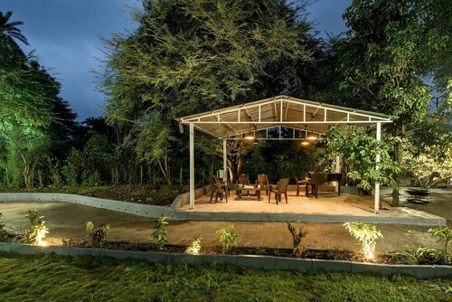 Гостиница CosmicStays Casa Ivory Pool Villa Mulshi
