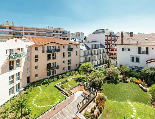 Внешний вид отеля Premium residence Haguna в Биаррце, фото 1