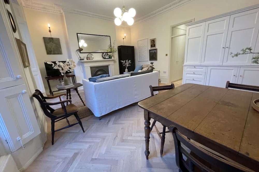 Фото Beautiful & Central 1 Bedroom Flat in Clerkenwell