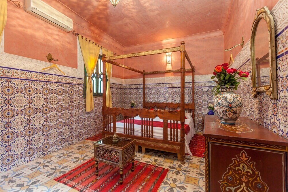 Фото Riad Tasneem