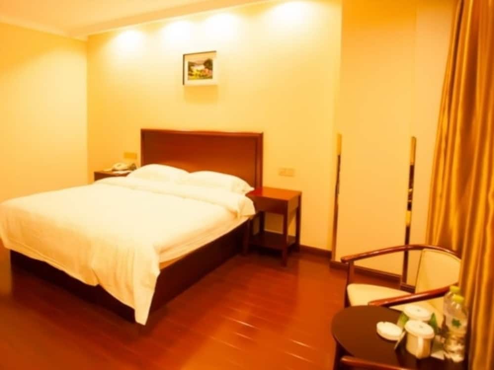 Фото GreenTree Inn NanJing Lukou KongGang General Avenue Express Hotel