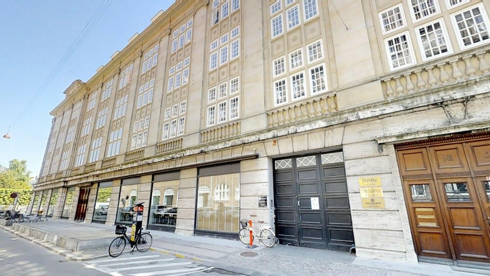 Фото By the Garden 1 - Into This Place