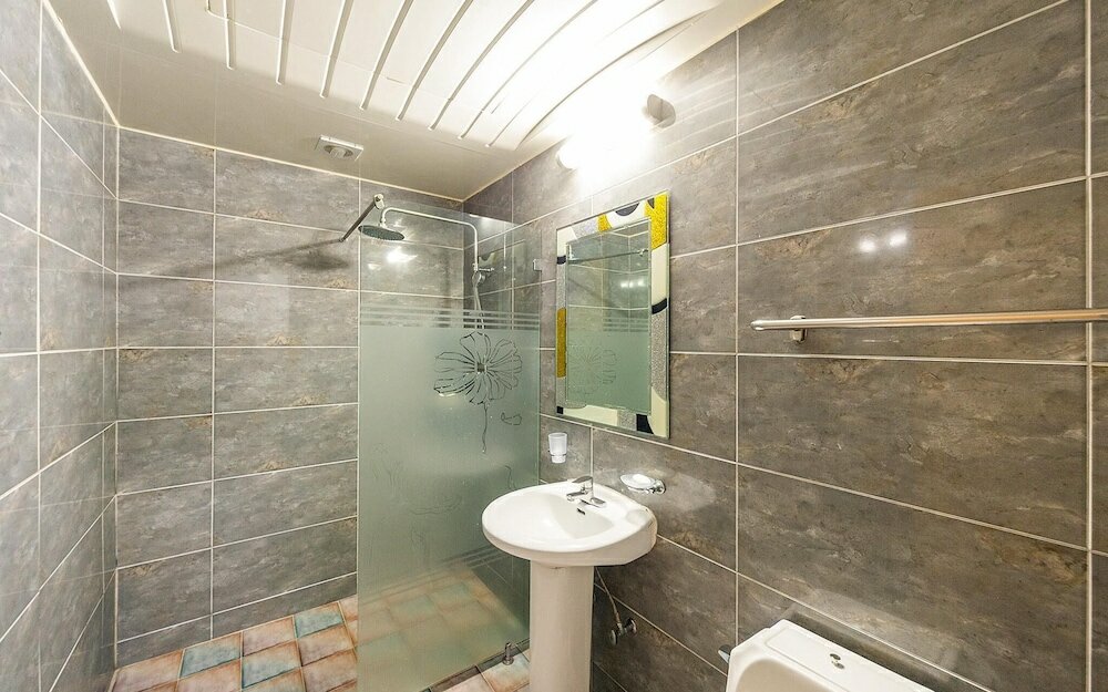 Фото Yeosu Hotel Sixty