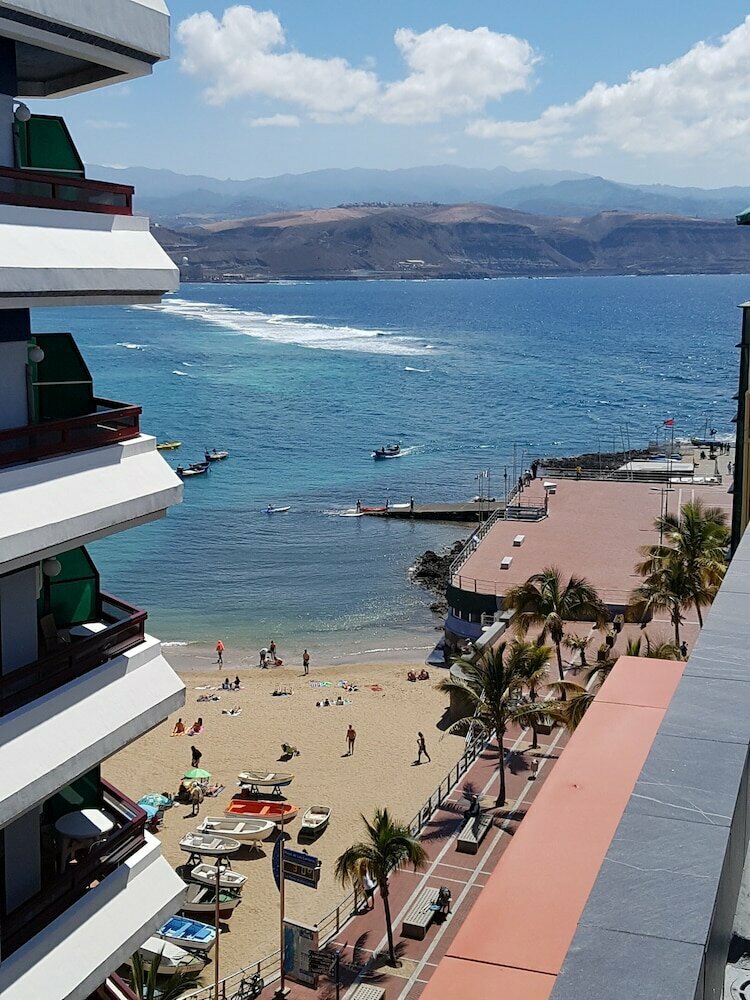 Apartments 1st Line Las Canteras Beach Private Terrace Attic, Las Palmas de Gran Canaria, photo