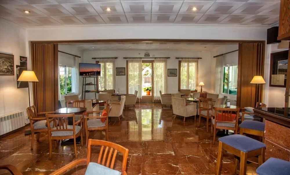 Фото Hotel Martorell