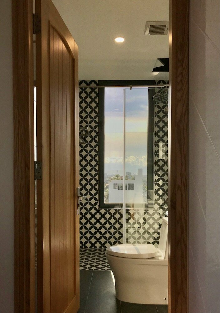 Фото Dolphin Hotel and Apartment