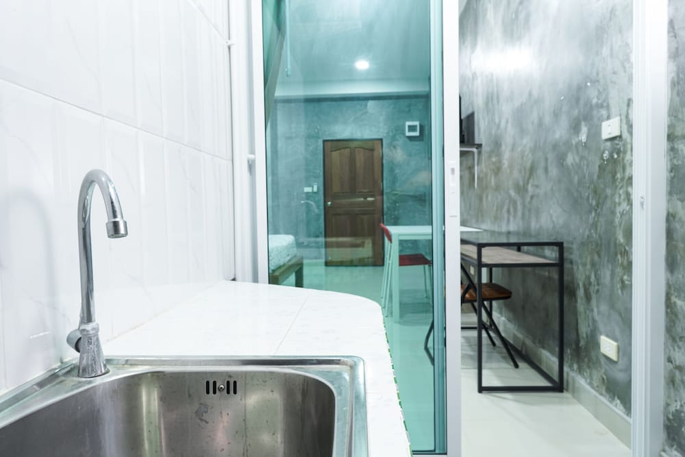 Фото Guesthouse Phuket Airport