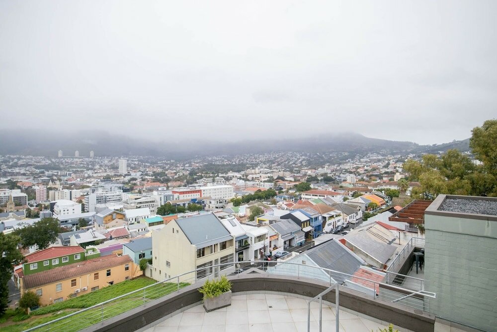 Фото Forty On L by Ctha