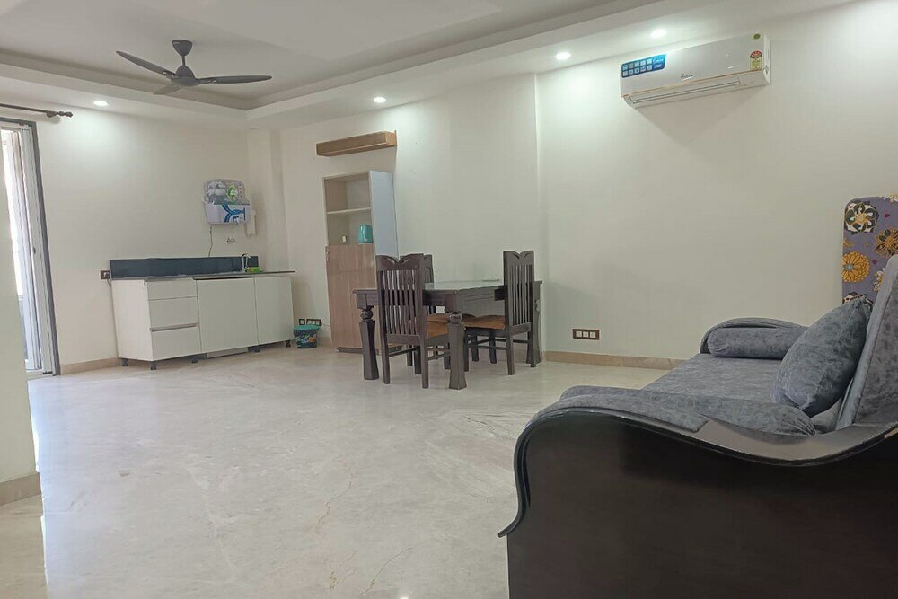 Фото Mintstar Apartment And Suites, East Of Kailash