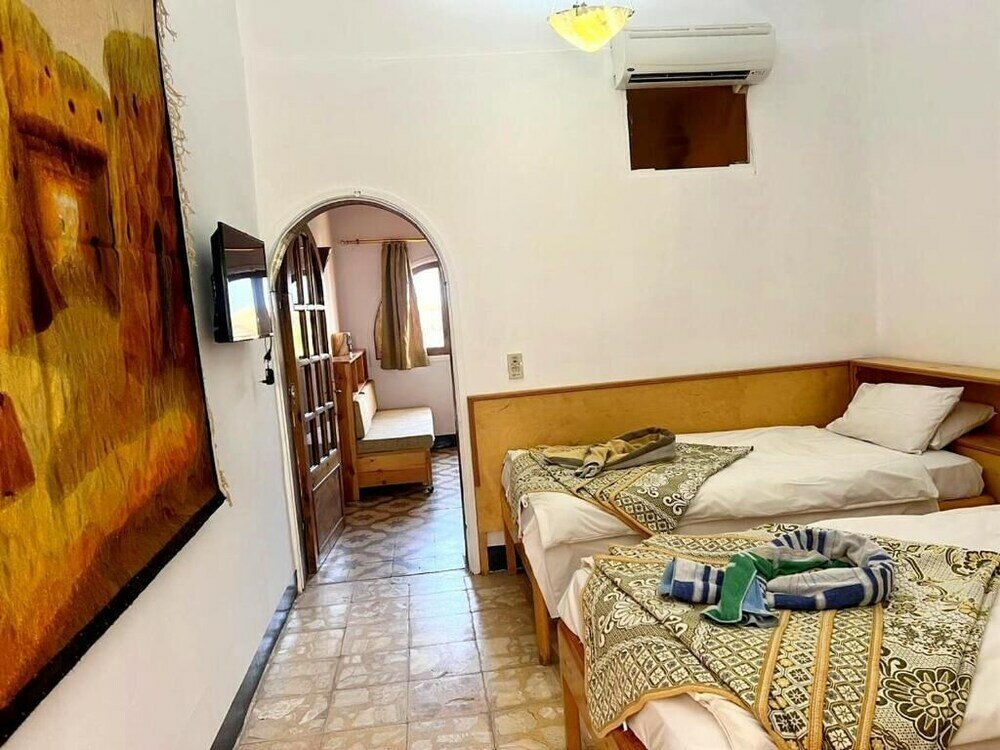 Фото Desert paradise Hotel