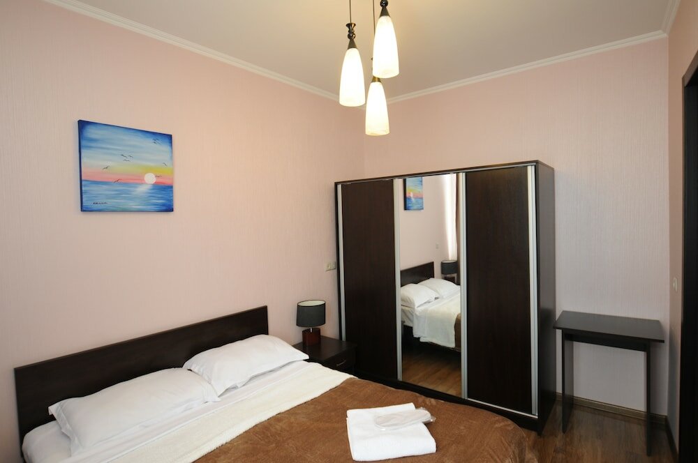 Фото White House Hotel