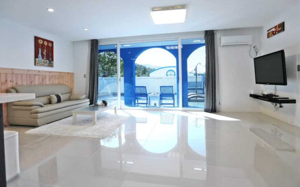 Фото Yangyang Lodes Pool Villa