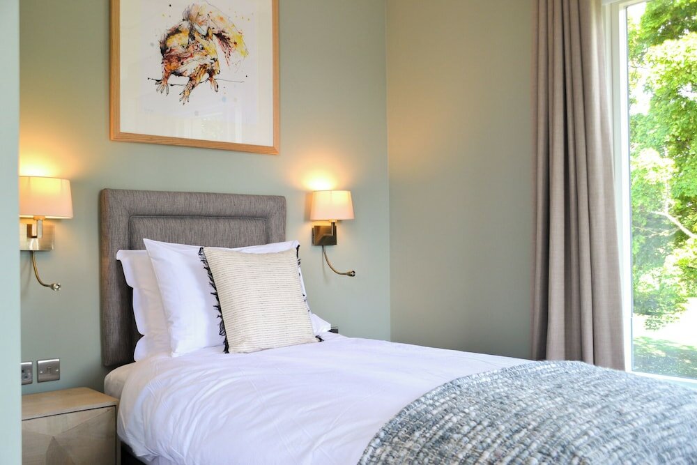 Фото Killeen Castle Golf Resort & Lodges