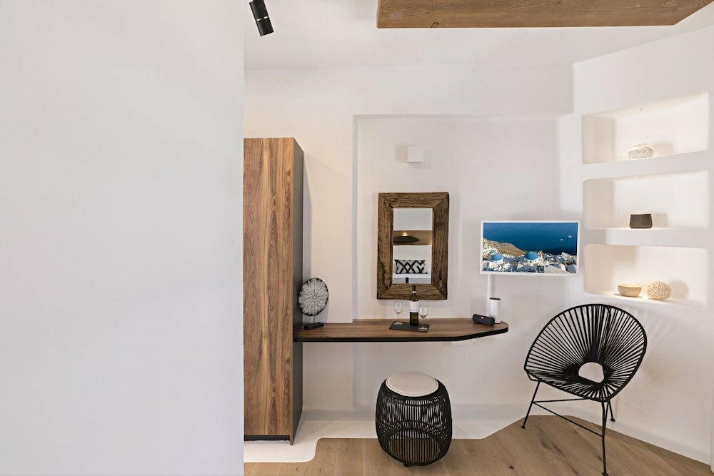 Фото 3 Elements by Stylish Stays