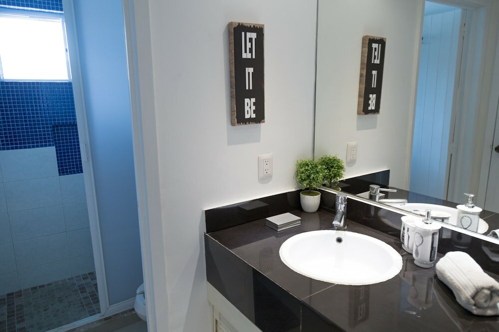 Фото Delightful Lagoon front Villa at hotel zone