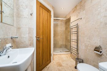 Фото My Serviced Space - Battersea 1a