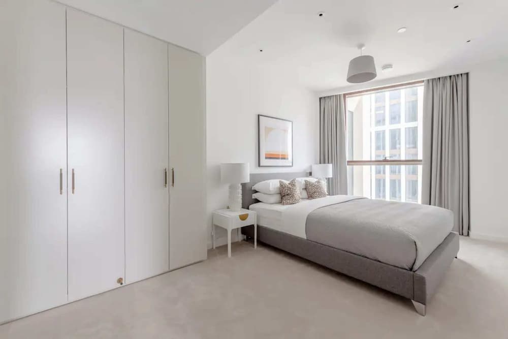 Фото Luxurious 2bd Flat by the River - Vauxhall