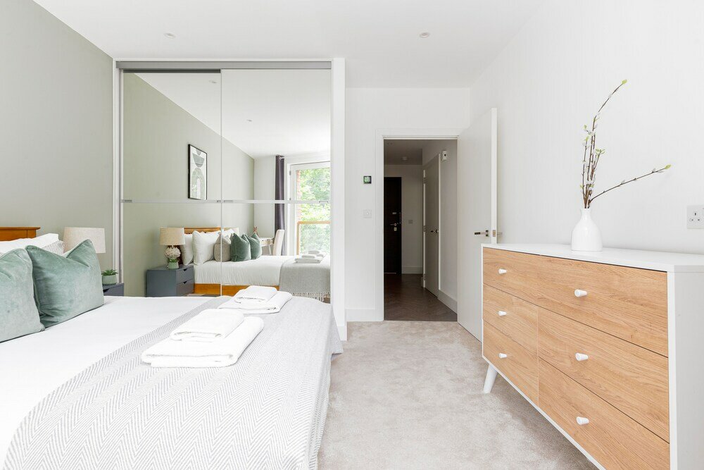 Фото The Islington Apartment