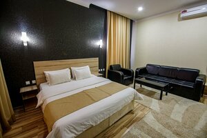 Level (Shota Rustaveli Street, 12), hotel