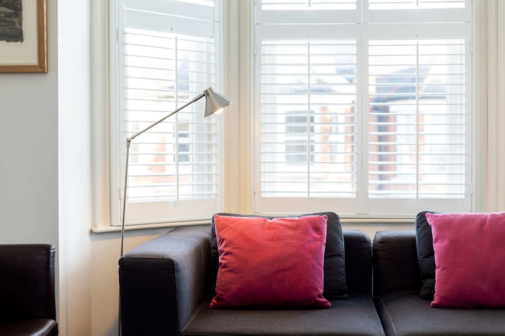 Фото Spacious Apartment Near Portobello Road