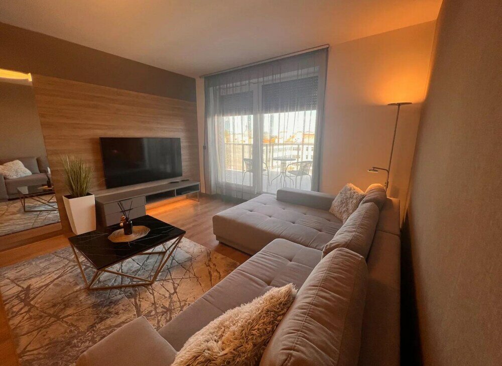 Фото Glamorous Apartment in Budapest Hungary