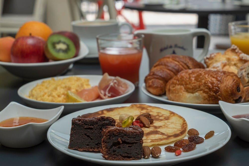 Фото The Originals Boutique, Hôtel Le Londres, Saumur