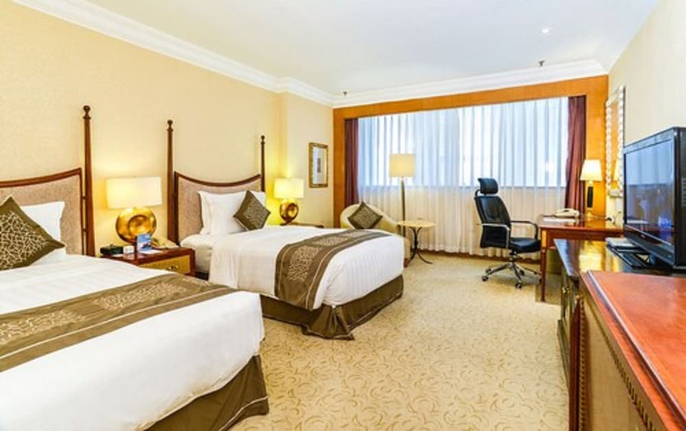 Фото Crowne Plaza Qingdao