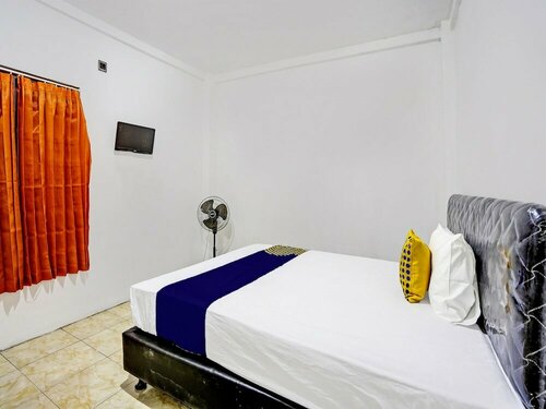 Гостиница Spot On 92452 Griya Sandi Homestay