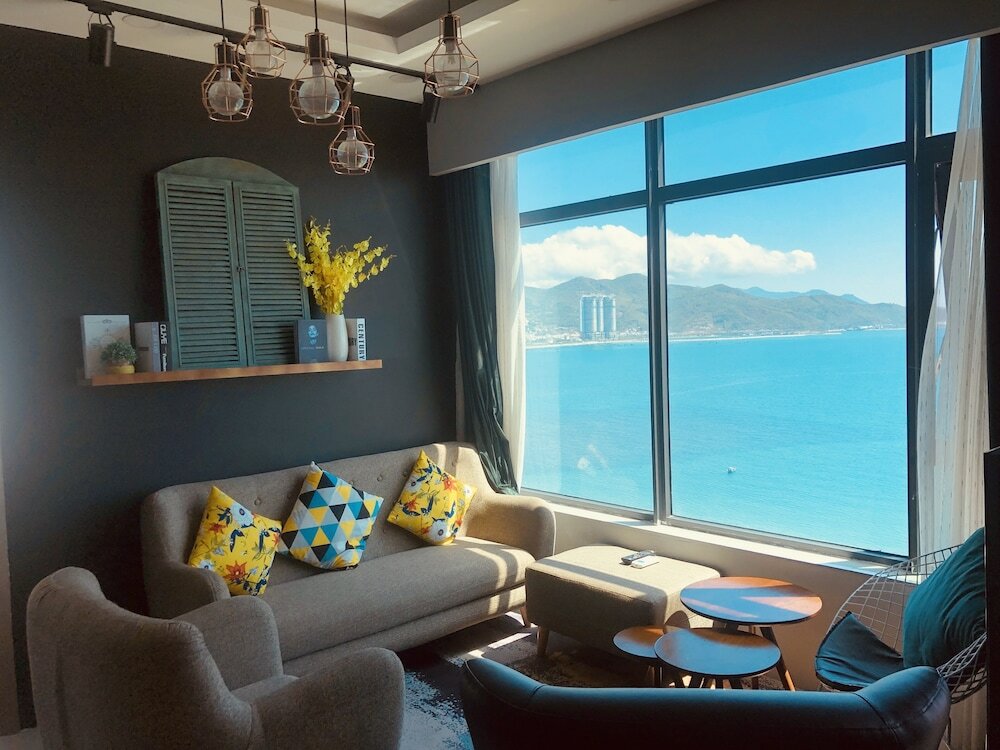 Фото Snail 360° Ocean View Apartment Hotel