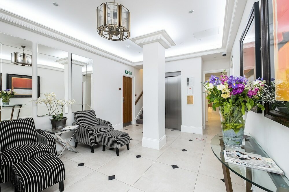 Фото Lak Serviced Apartments