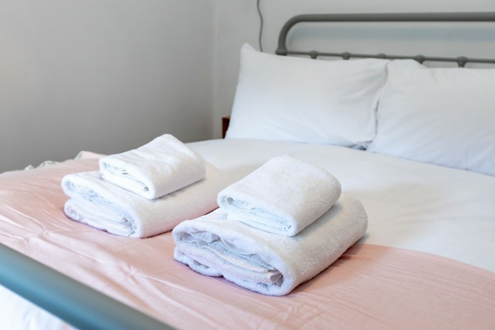 Фото Serene and Spacious 1 Bedroom Garden Flat in Clapton