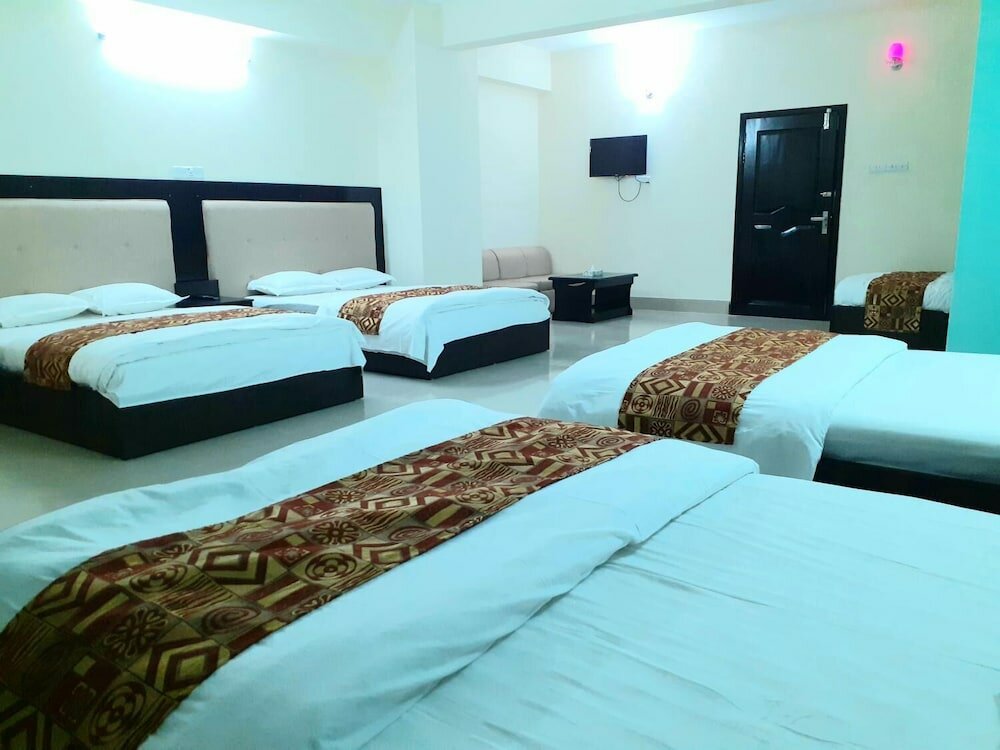 Фото Hotel Grand Surma