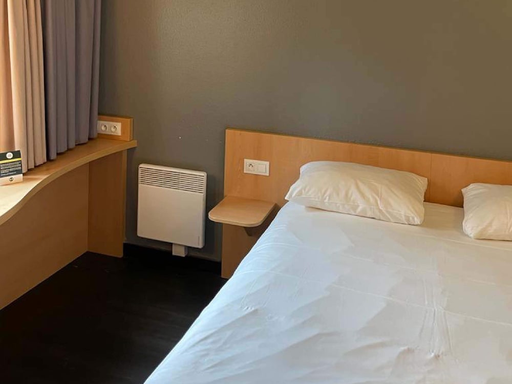 Фото Ibis Paris Orly Rungis