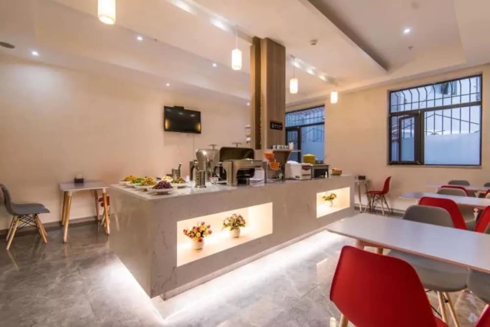 Фото Elan Boutique Hotel - Lanzhou Dongfanghong Square Subway Station