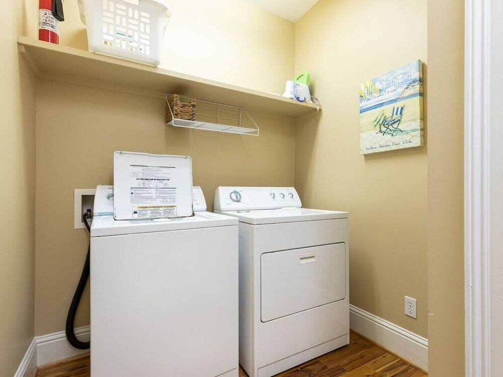 Фото 5 Oclock Somewhere