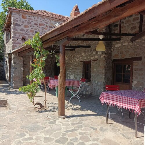 Гостиница Thousand Ally Boutique Hotel & Restaurant в Юнусэмре