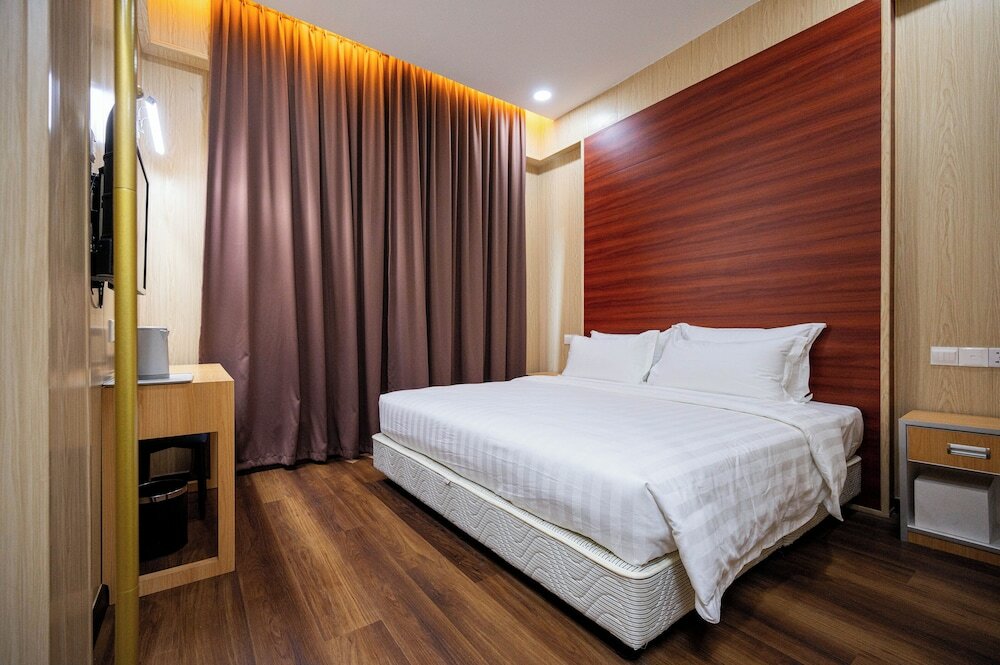 Фото Semporna City Hotel