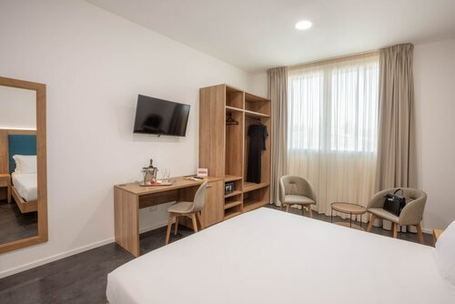 Гостиница V Hotel