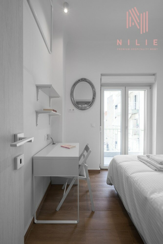 Фото Lusso Bianco Nilie Hospitality Mgmt