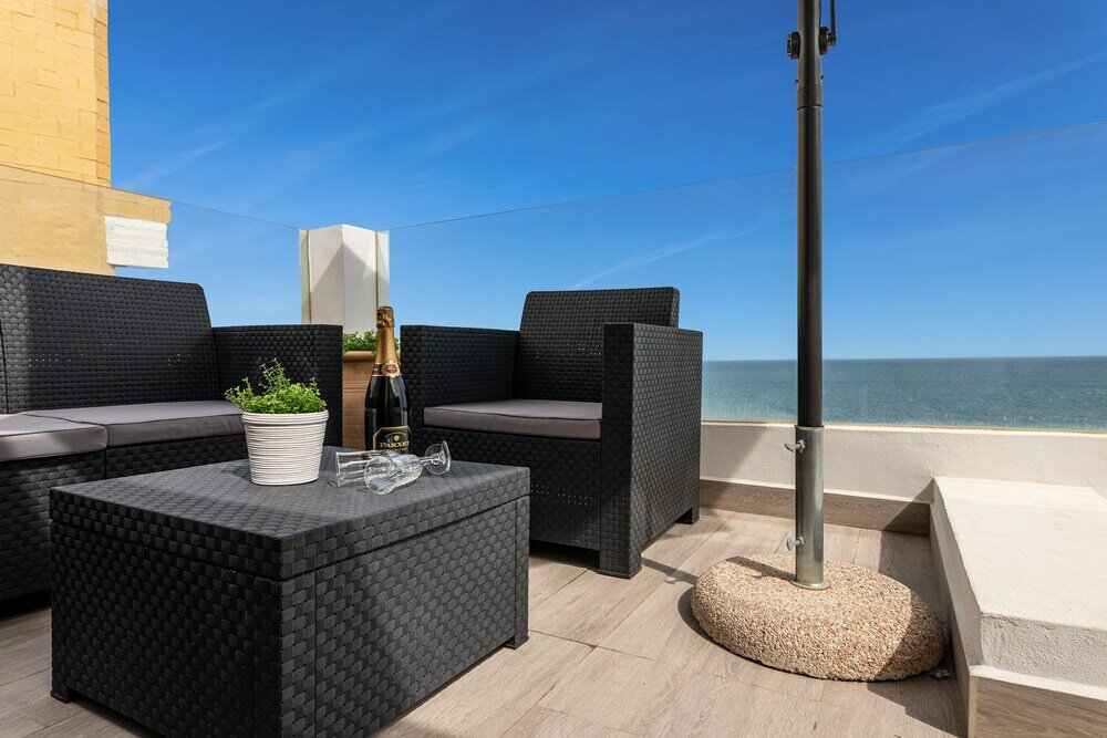 Фото Sea View Apartment 2 Min Walk From the Beach