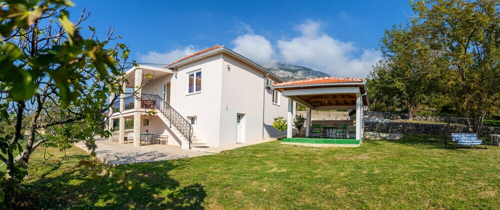 Фото Holiday House Uphill Glavanovic