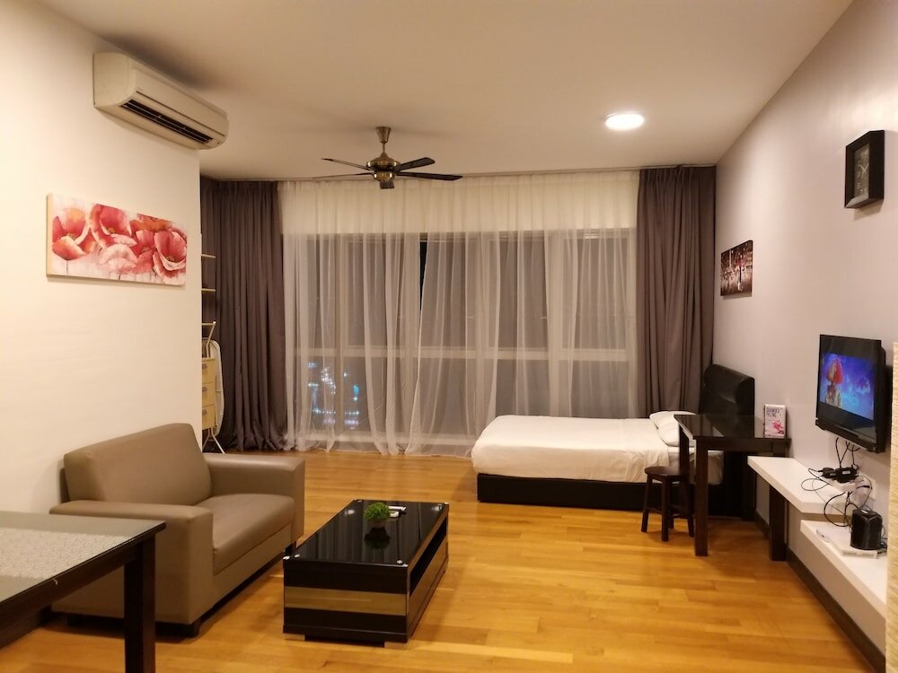 Фото Regalia Residence @ Klcc View Sky Pool by MC