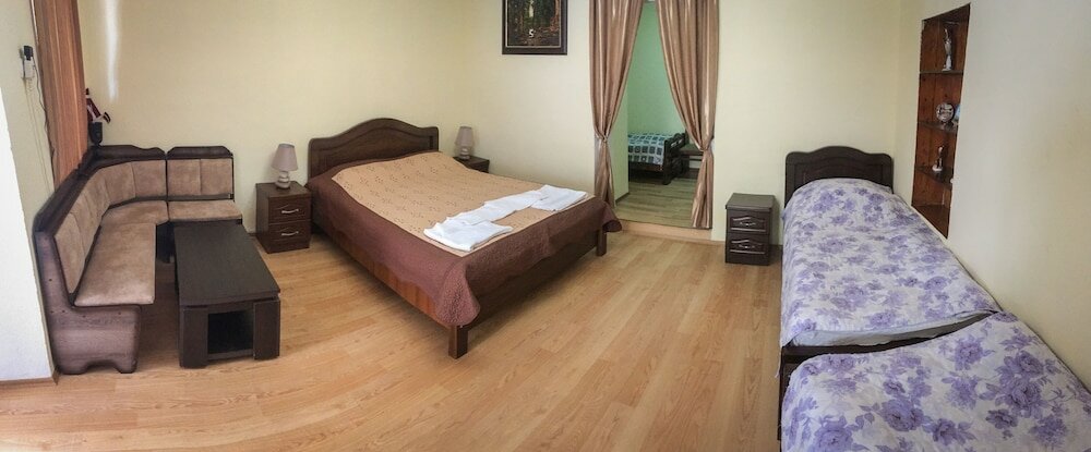 Фото Мини-отель Family Hotel Mountain Scream