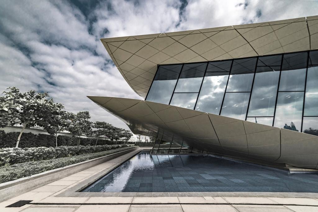 Фото Holiday Inn Express Dubai Jumeirah