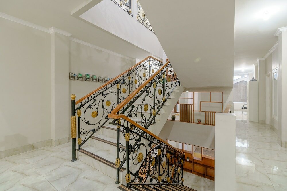 Фото RedDoorz near Taman Makam Pahlawan Cikutra