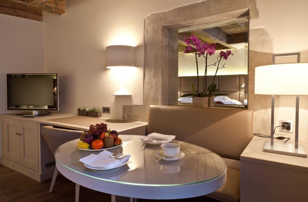 Фото Hôtel Les Armures