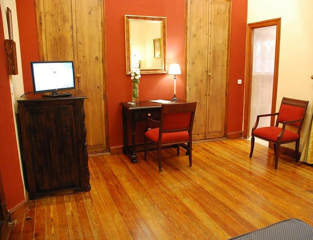 Фото Hotel Alvar Fañez