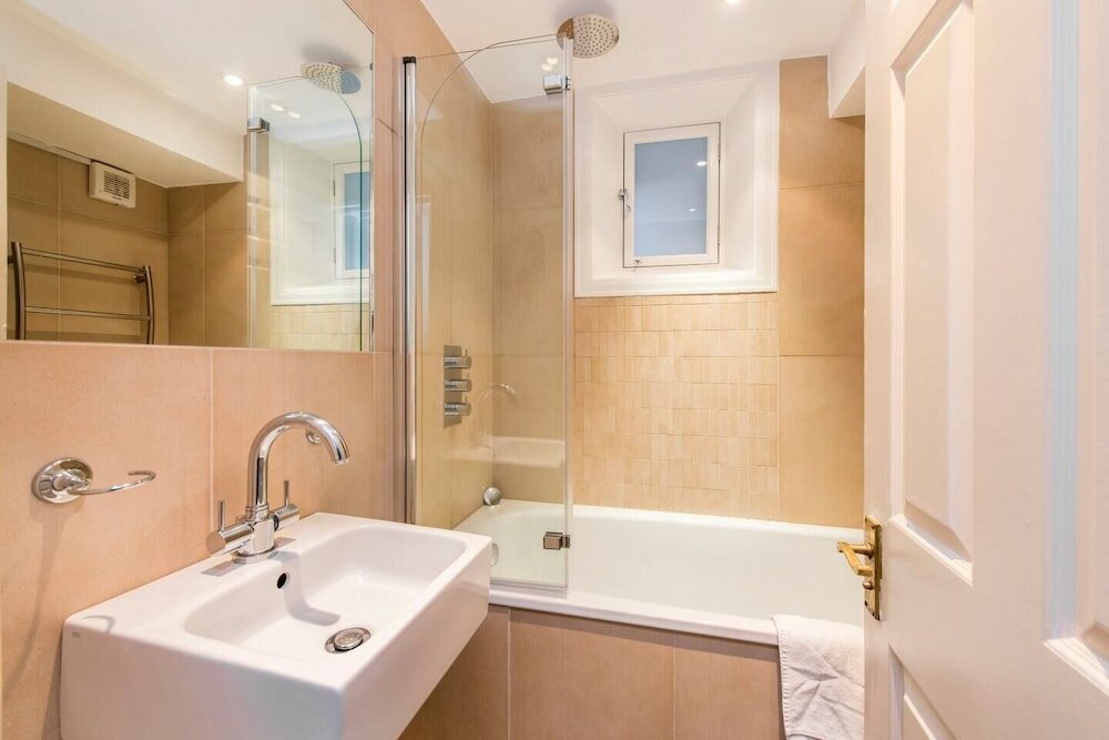 Фото Fab 2 Br Flat in Paddington Close to Hyde Park