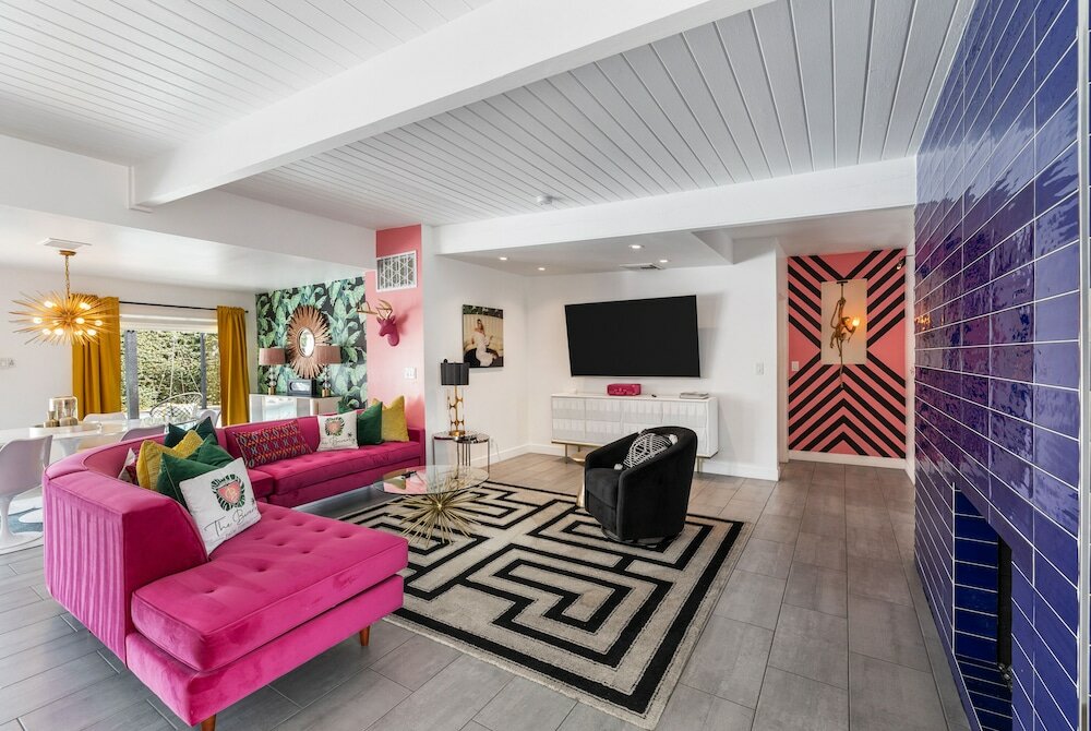 Фото The Blush & Beverly